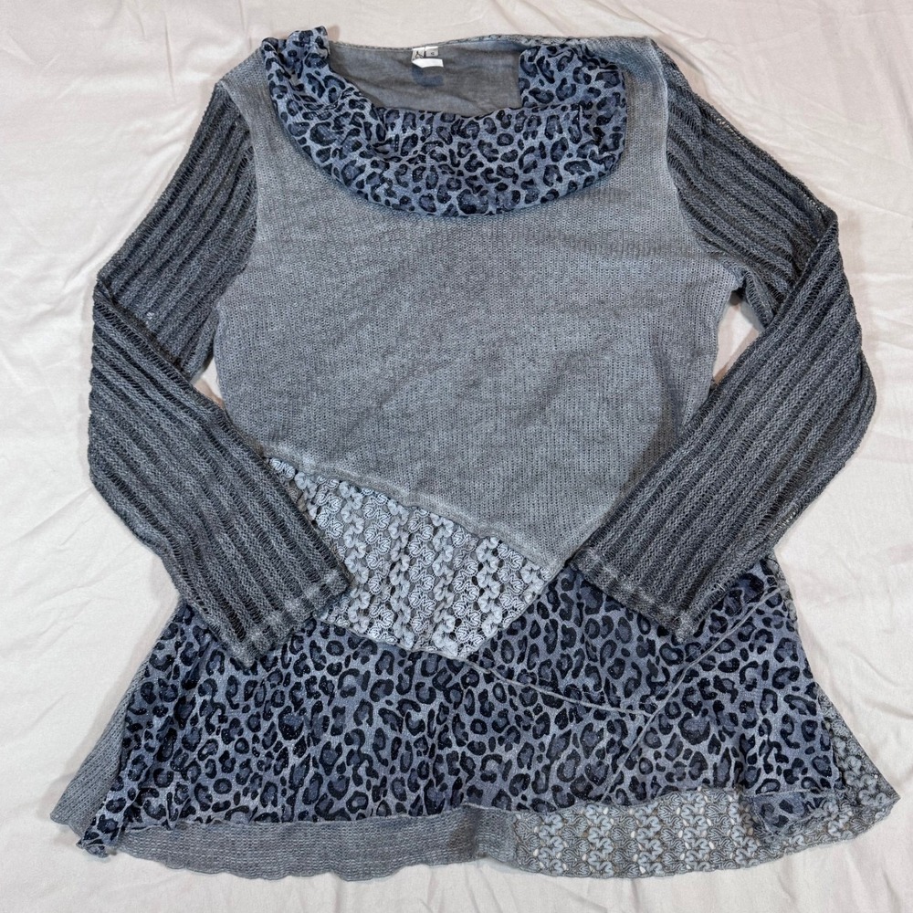 Lulu-B Mixed Media Tunic Sweater S Gray Leopard Cowl Neck